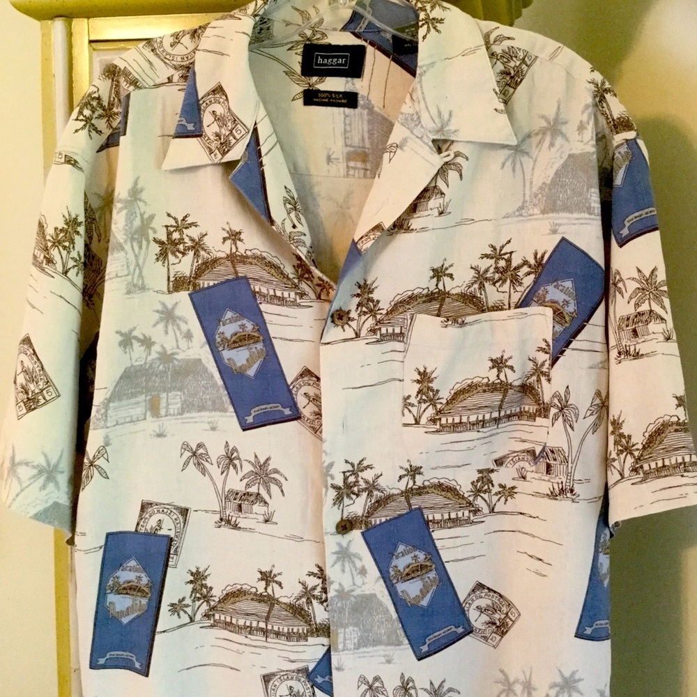 Haggar 100% silk men’s medium Hawaiian floralshirt